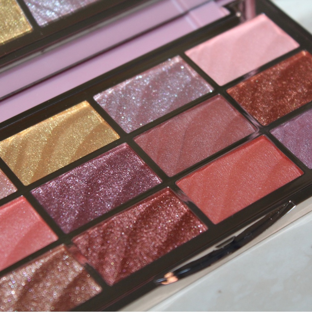Ciaté London Velvet Eyeshadow Palette - Picture 11 of 16